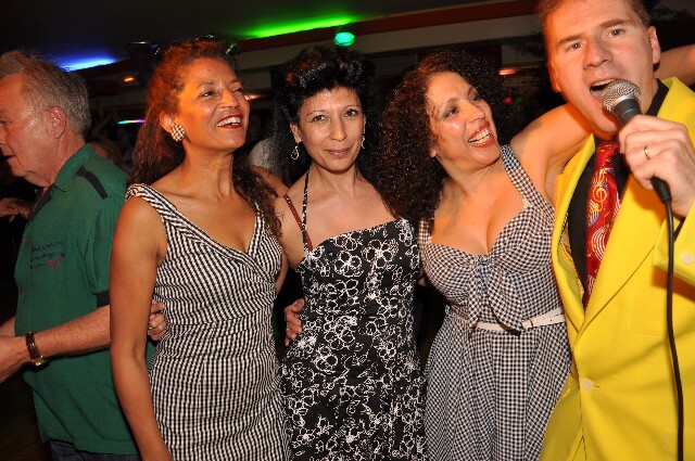 min 2009 05 06 cargo club 198